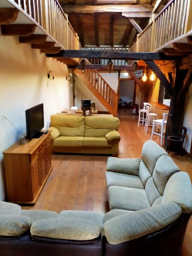 Villa Saskarate Asteasu