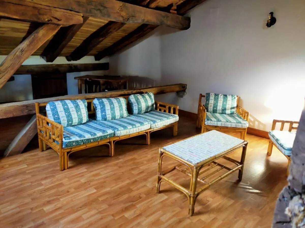 Villa Saskarate Asteasu