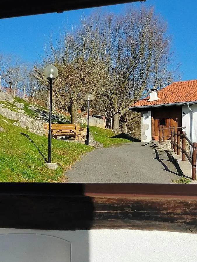 Villa Saskarate Asteasu